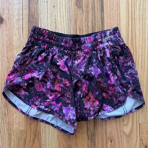 Lululemon Tracker Shorts size 6